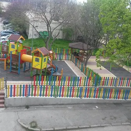 Cozy Vincent * Varna