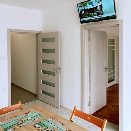 Cozy Vincent * Varna
